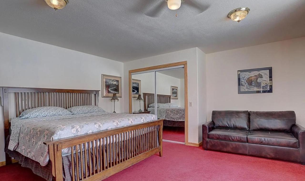 Falcon'S Nest Bed And Breakfast Talkeetna Exterior photo